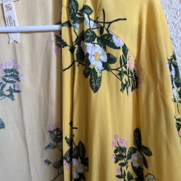 Matilda Jane What A Catch Kimono Cover-up M/L Floral Duster Yellow Turquoise EUC - Picture 2 of 5